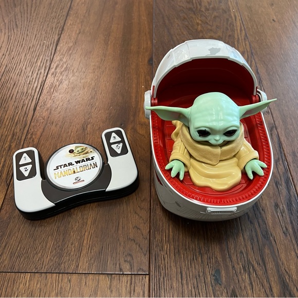 Disney Toys Star Wars Mandalorian Remote Control Baby Yoda Toy